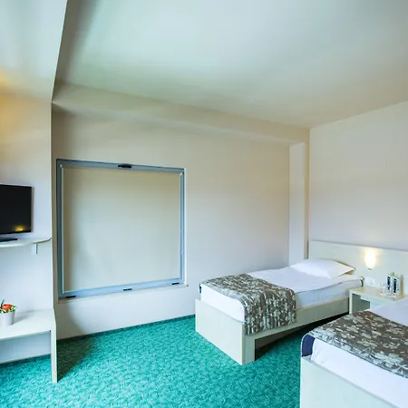 Stop מלון בראשוב