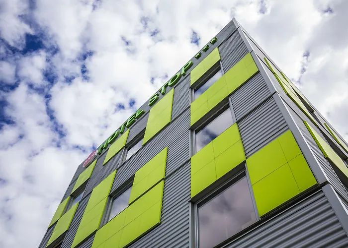 Stop Готель Брашов